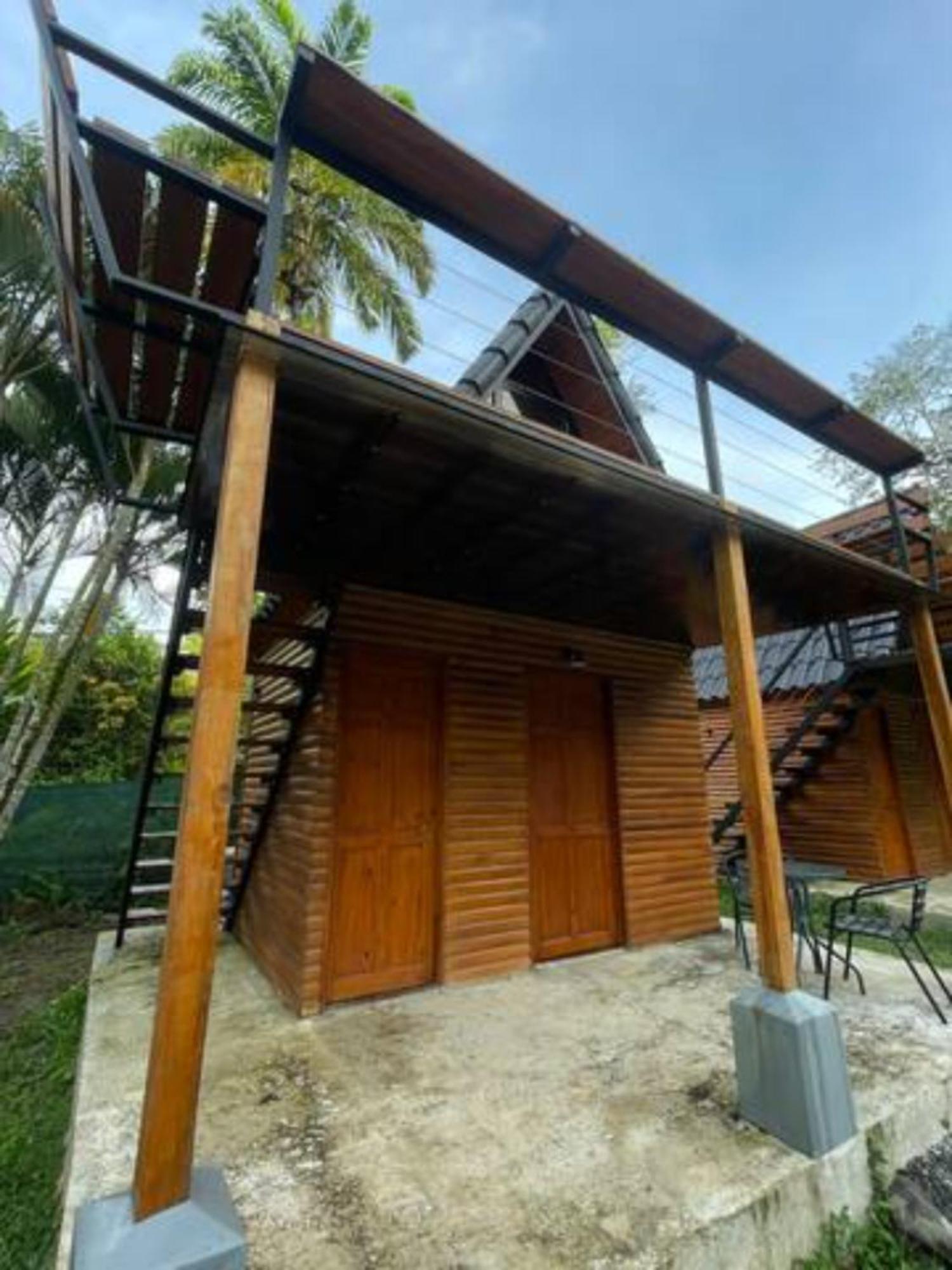 Bungalows Sloth Manzanillo  Ngoại thất bức ảnh
